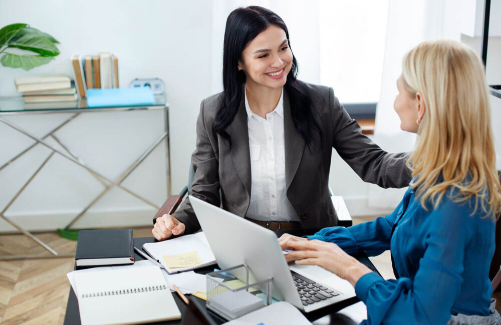 Advisor meeting with a client about retirement planning